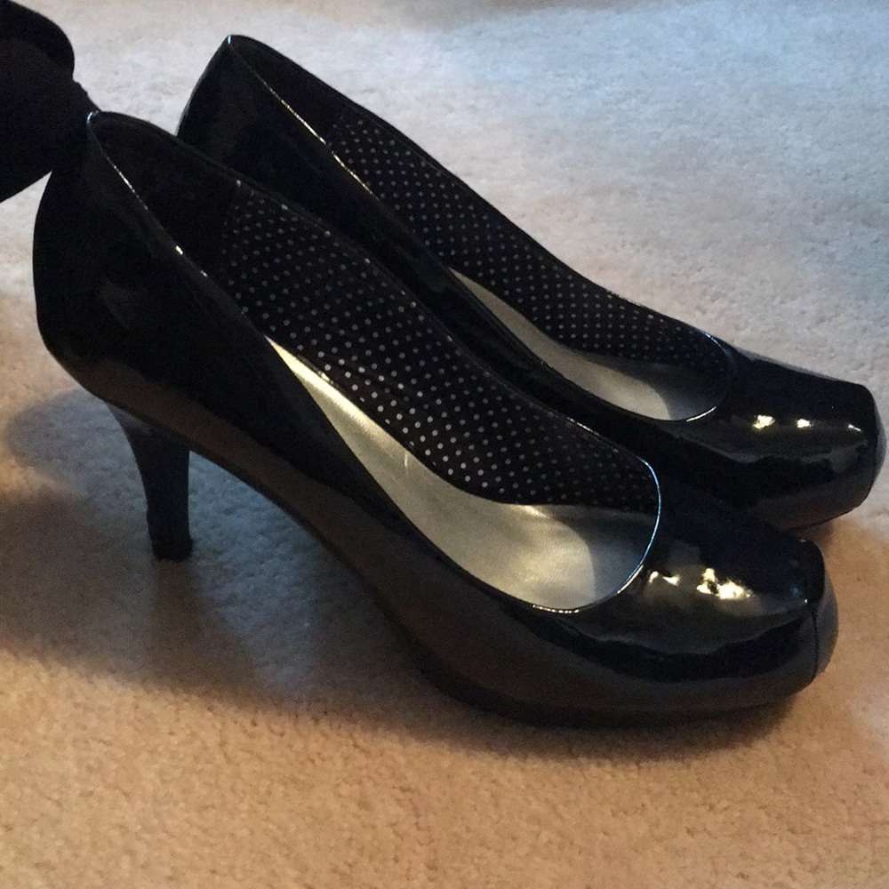 black heels (worn once)